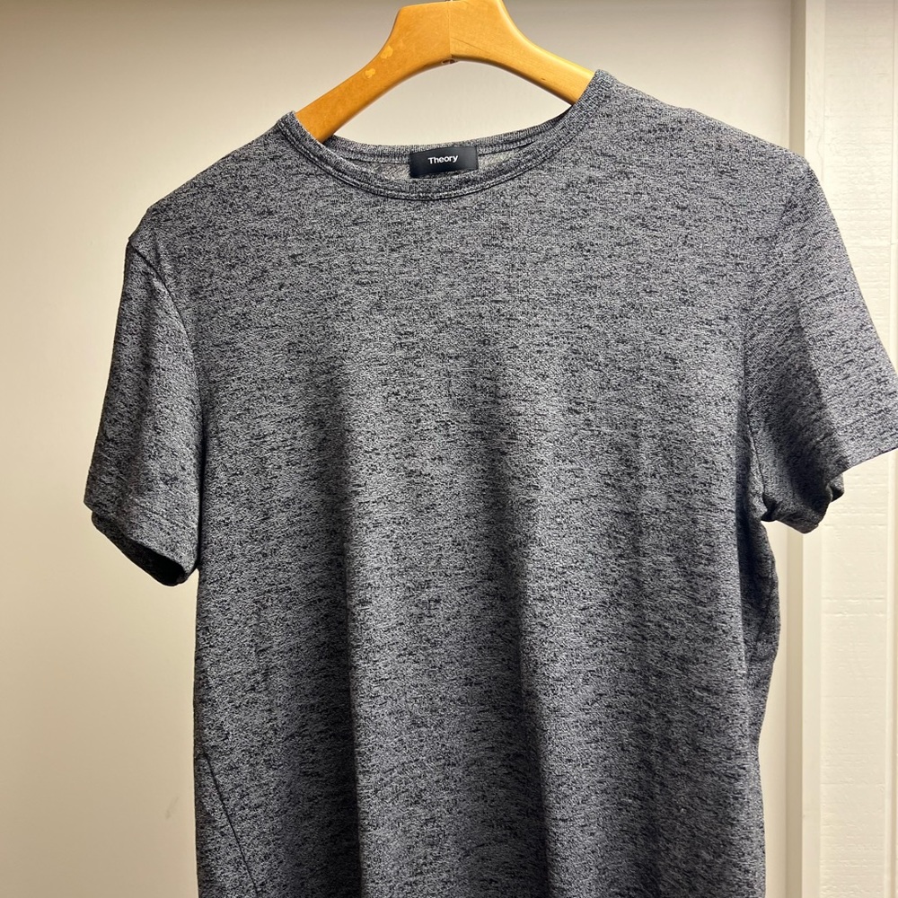Theory men’s t- shirt